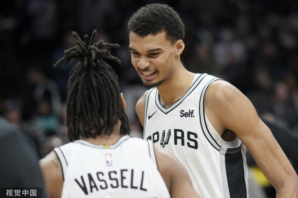 悬念丛生 悬念丛生