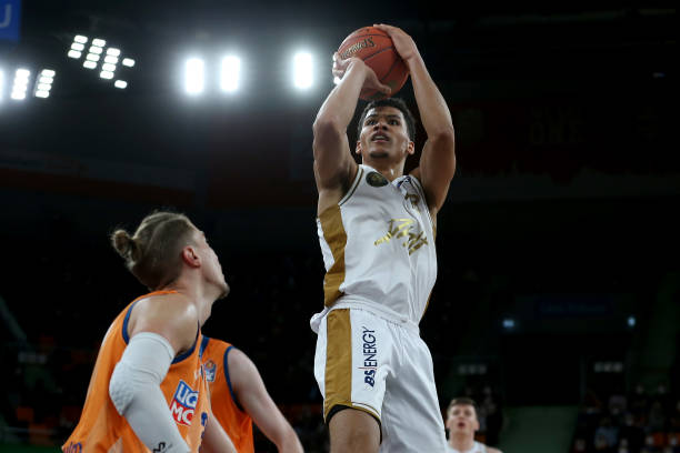 令人瞠目的 令人瞠目的